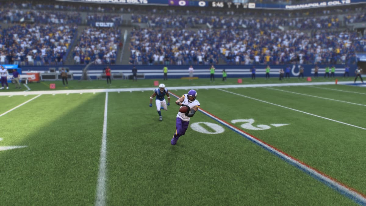 A Madden 25 player makes a catch