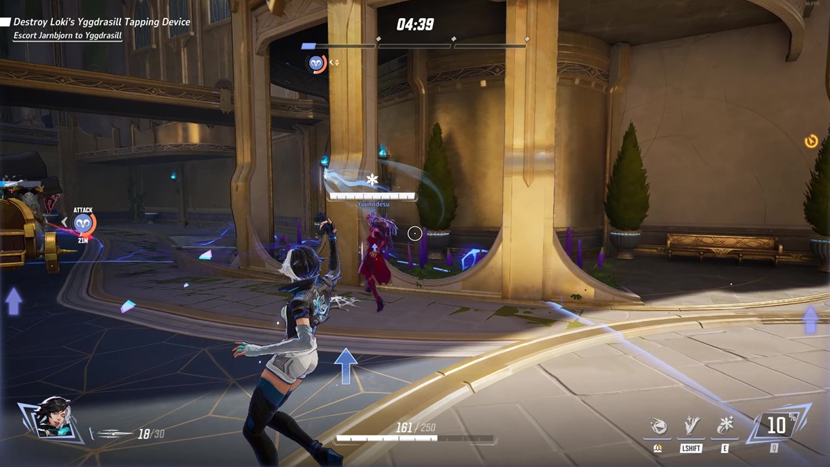 Luna Snow applies Idol Aura to an ally in Marvel Rivals.