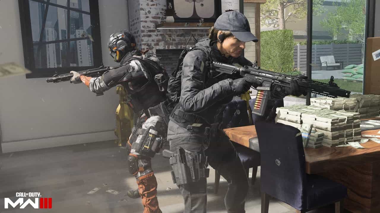 MW3 game modes: Players look with weapons in an office room