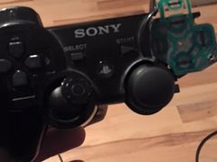 Gamer destroys PS3 controller, blames German football star who replaces it for him