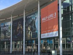 Half-Life 3 poster trolls Gamescom attendees