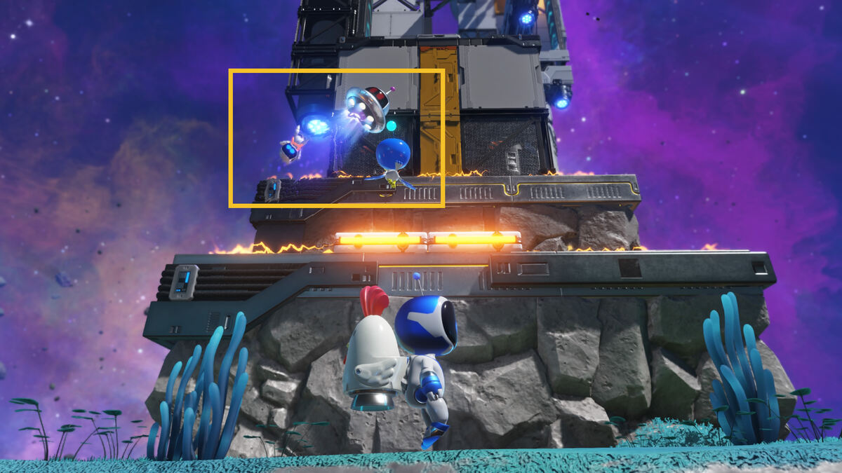 Astro Bot Orbital Blitz: Astro exploring a level in orbit.