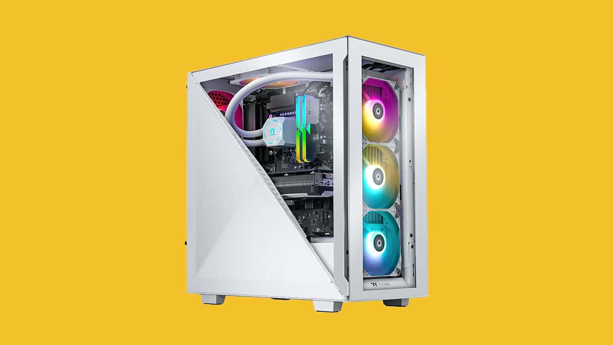 Мощный компьютер. Maingear-r1-razer-edition. Микрофризы на мощном пк. Сборка пк рейзер. Фризит игра на мощном пк.