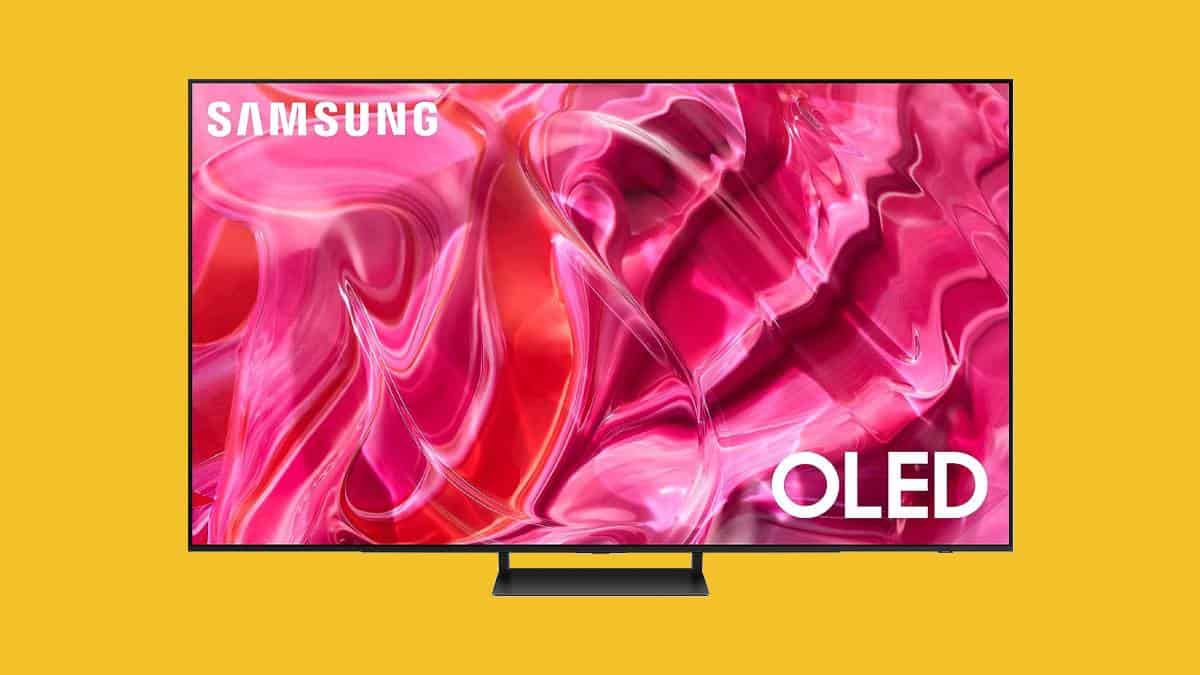 Ready yourself for MW3 with $800 off this OLED 4K Samsung TV deal on Amazon
