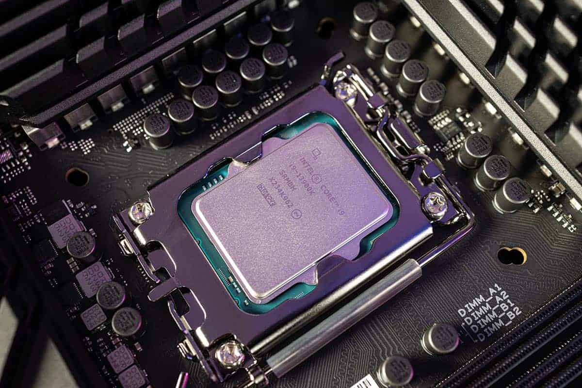 Close up image of an Intel i9-13900K CPU in a motherboard.